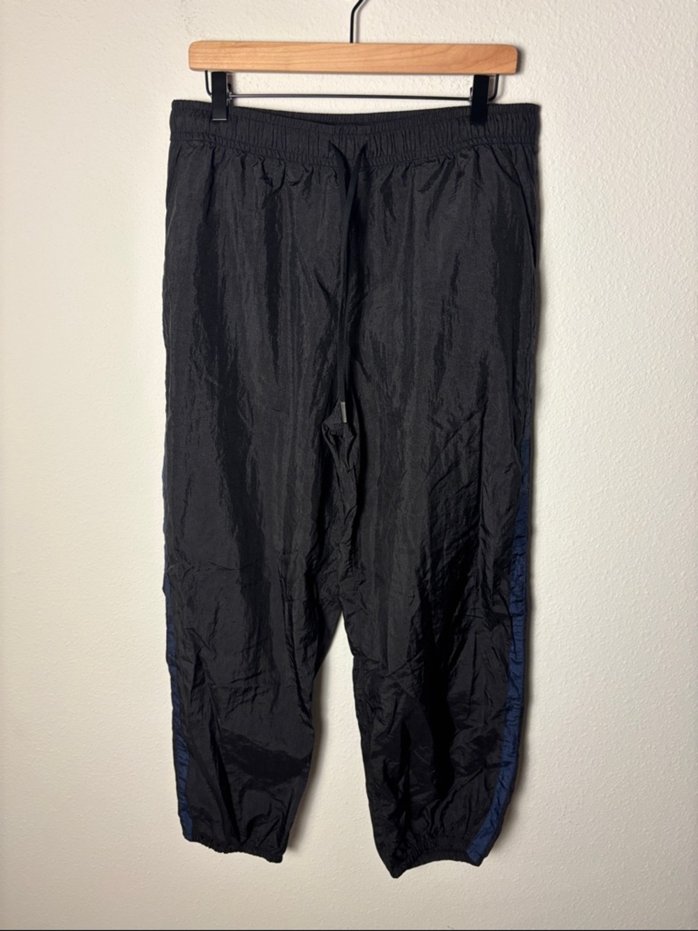 Athleta Daybreak Mid Rise Parachute Jogger Black/Blue S/775552